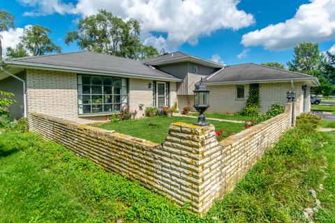 25300 W Willow Dr, Plainfield, IL 60544 photo 3