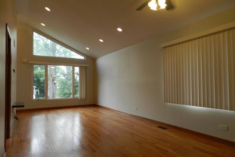 5845 Burr Oak Ave, Berkeley, IL 60163 photo 3