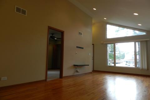 5845 Burr Oak Ave, Berkeley, IL 60163 photo 2