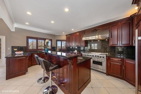6400 Hillcrest Dr, Burr Ridge, IL 60527 photo 13