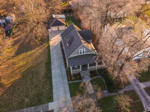 907 E Chestnut St, Bloomington, IL 61701 photo 55