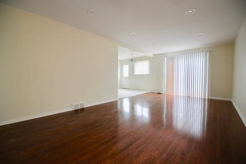 9386 Hamlin Ave, Des Plaines, IL 60016 photo 6
