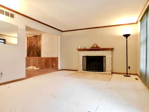 1313 Bancroft Dr, Bloomington, IL 61704 photo 11