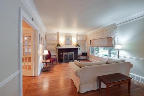 1220 E Jefferson St, Bloomington, IL 61701 photo 5