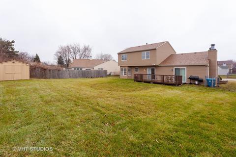 909 Fieldside Ln, Aurora, IL 60504 photo 15