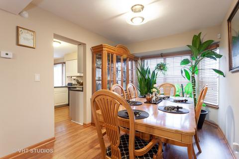909 Fieldside Ln, Aurora, IL 60504 photo 7