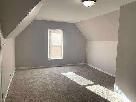 853 Saint John St, Elgin, IL 60120 photo 14
