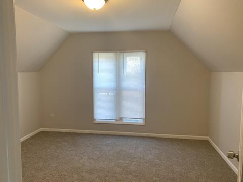 853 Saint John St, Elgin, IL 60120 photo 12