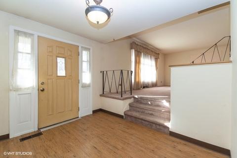 1080 Harrison Ln, Hoffman Estates, IL 60192 photo 3
