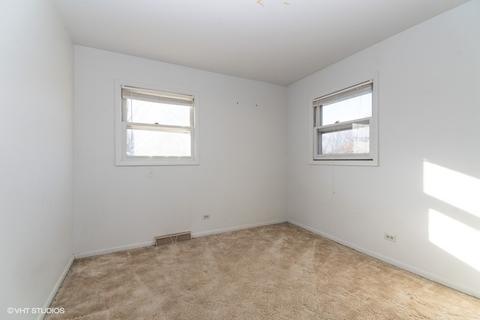 1080 Harrison Ln, Hoffman Estates, IL 60192 photo 13