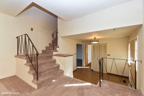 1080 Harrison Ln, Hoffman Estates, IL 60192 photo 4