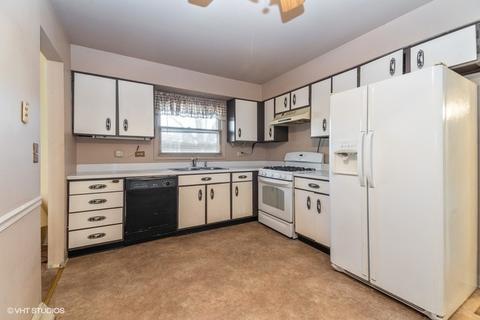 1080 Harrison Ln, Hoffman Estates, IL 60192 photo 8
