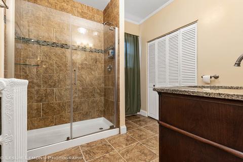 1765 W Devon Ave, Chicago, IL 60660 photo 12