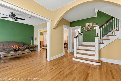 1765 W Devon Ave, Chicago, IL 60660 photo 2