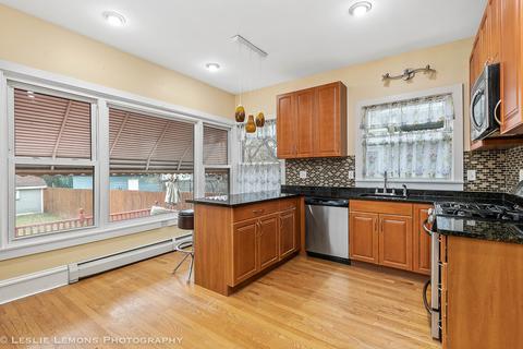 1765 W Devon Ave, Chicago, IL 60660 photo 6
