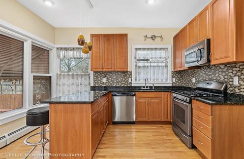 1765 W Devon Ave, Chicago, IL 60660 photo 5