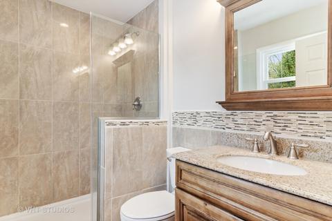 916 S Maple St, Mount Prospect, IL 60056 photo 16