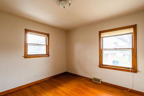 7706 Beloit Ave, Bridgeview, IL 60455 photo 9