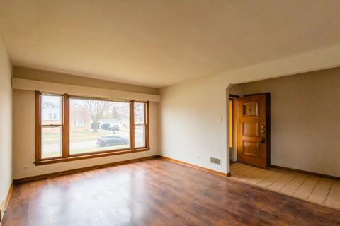 7706 Beloit Ave, Bridgeview, IL 60455 photo 4