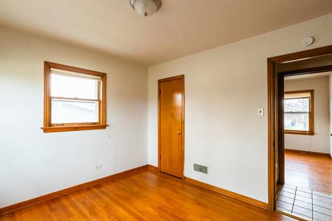 7706 Beloit Ave, Bridgeview, IL 60455 photo 12
