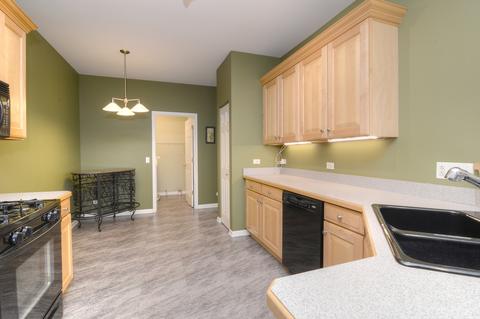 1232 Oakleaf Ct, Aurora, IL 60506 photo 8