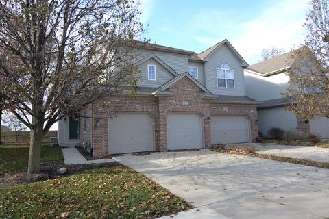 1232 Oakleaf Ct, Aurora, IL 60506 photo 1
