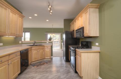 1232 Oakleaf Ct, Aurora, IL 60506 photo 7