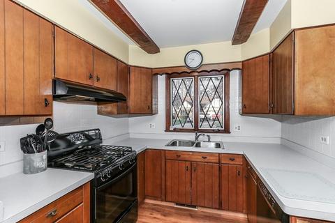 307 W North Ave, Bartlett, IL 60103 photo 8