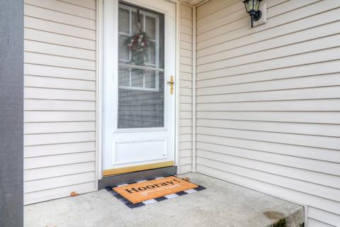 728 Higgins Rd, Champaign, IL 61822 photo 3