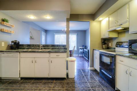 728 Higgins Rd, Champaign, IL 61822 photo 14