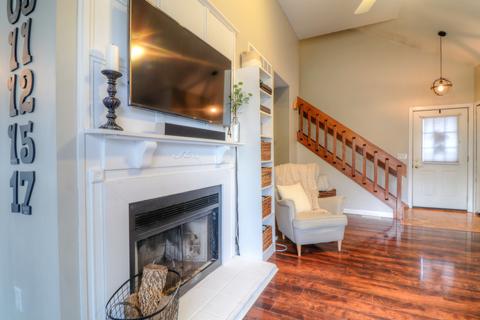 728 Higgins Rd, Champaign, IL 61822 photo 8