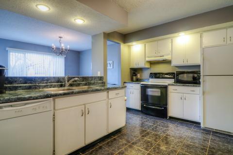 728 Higgins Rd, Champaign, IL 61822 photo 13