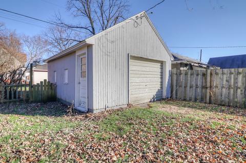 441 E Orleans St, Paxton, IL 60957 photo 7