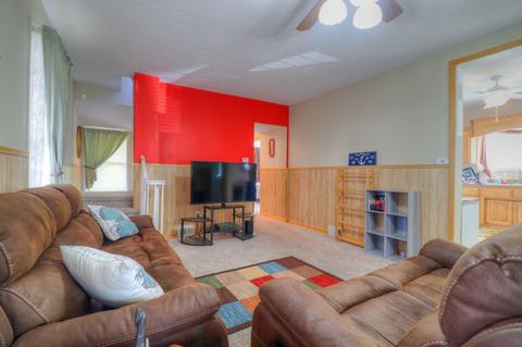 441 E Orleans St, Paxton, IL 60957 photo 15
