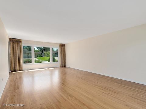 206 Chaucer Ct, Willowbrook, IL 60527 photo 4