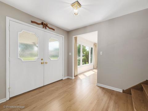 206 Chaucer Ct, Willowbrook, IL 60527 photo 16