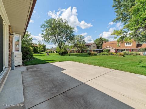 206 Chaucer Ct, Willowbrook, IL 60527 photo 19