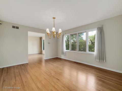 206 Chaucer Ct, Willowbrook, IL 60527 photo 6