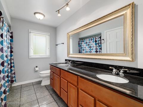 206 Chaucer Ct, Willowbrook, IL 60527 photo 21