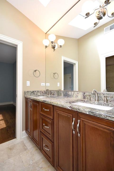 232 E South St, Elmhurst, IL 60126 photo 42