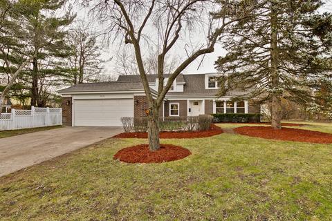 3634 Maple Leaf Dr, Glenview, IL 60026 photo 2