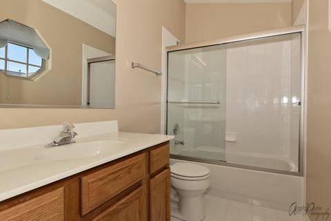 707 Prestwick Ln, Wheeling, IL 60090 photo 24