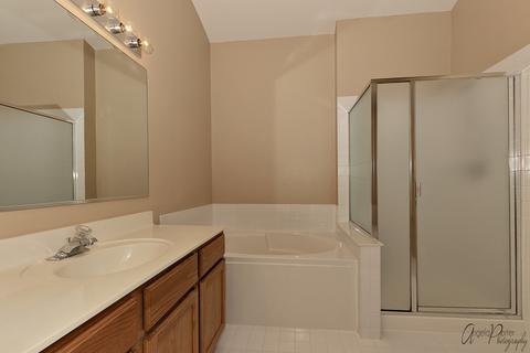707 Prestwick Ln, Wheeling, IL 60090 photo 5