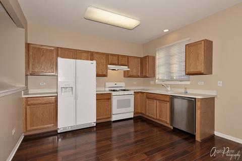 707 Prestwick Ln, Wheeling, IL 60090 photo 4
