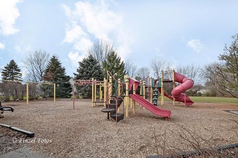 1745 Thorneapple Ln, Algonquin, IL 60102 photo 16