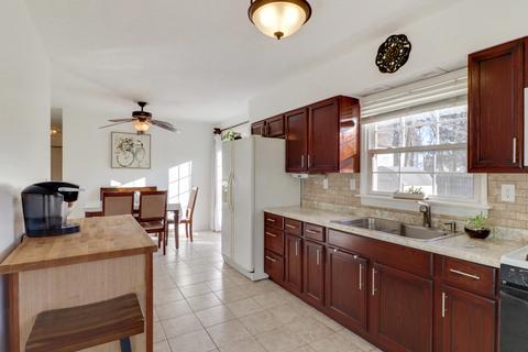 305 Warren Ave, Normal, IL 61761 photo 9