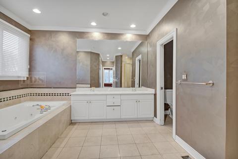 7440 Forest Hill Rd, Burr Ridge, IL 60527 photo 17