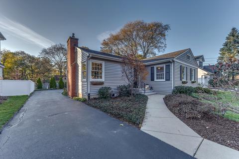 814 N Scott St, Wheaton, IL 60187 photo 3