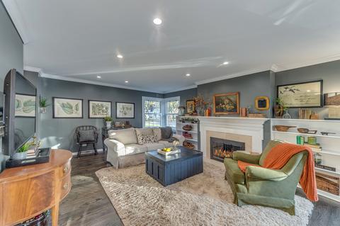 814 N Scott St, Wheaton, IL 60187 photo 9