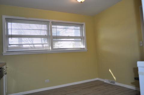 1871 Ash St, Des Plaines, IL 60018 photo 3